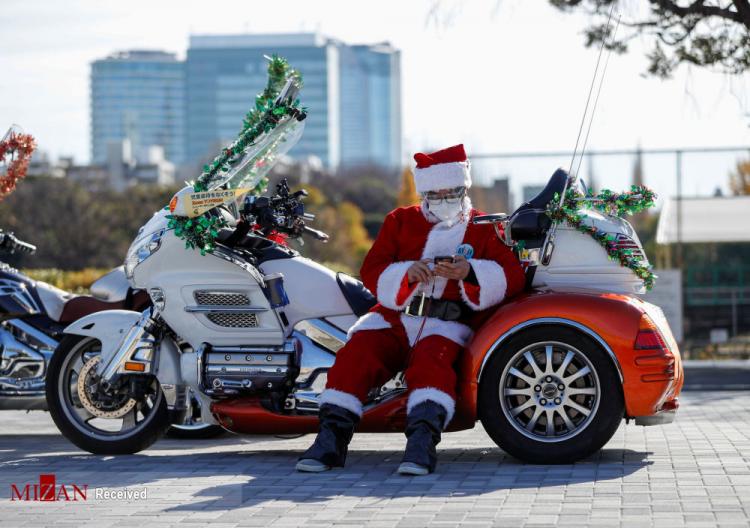 تصاویر بابانوئل‌ها در رژه موتوری,عکس های کریسمسی در زاپن,تصاویر رژه بابانوئل ها در کشور ژاپن