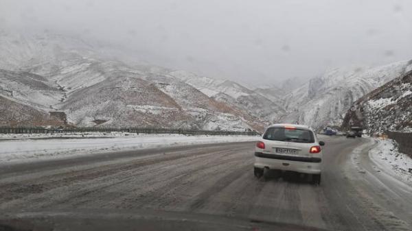 پیش بینی بارش برف و باران در جاده های ٢٥ استان,وضعیت آب و هوا در جاده های کشور