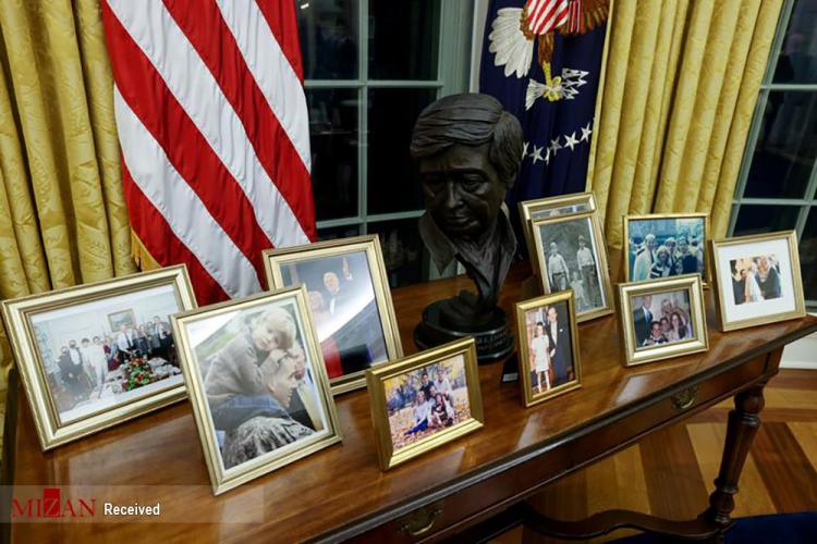 تصاویر دفتر کار جو بایدن,عکس های دفتر کار رئیس جمهور آمریکا,تصاویر جو بایدن در کاخ سفید