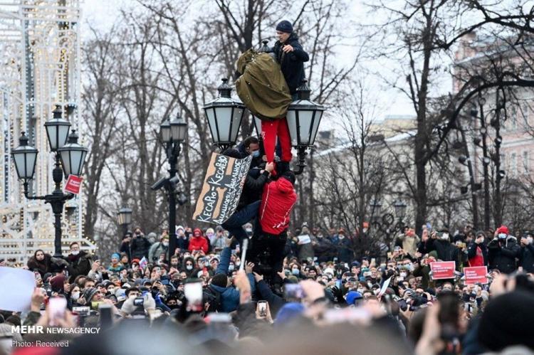 تصاویر تظاهرات حامیان ناوالنی در چندین شهر روسیه,تصاویر طرفداران الکسی ناوالنی,عکس های اعتراضات حامیان الکسی ناوالنی در روسیه