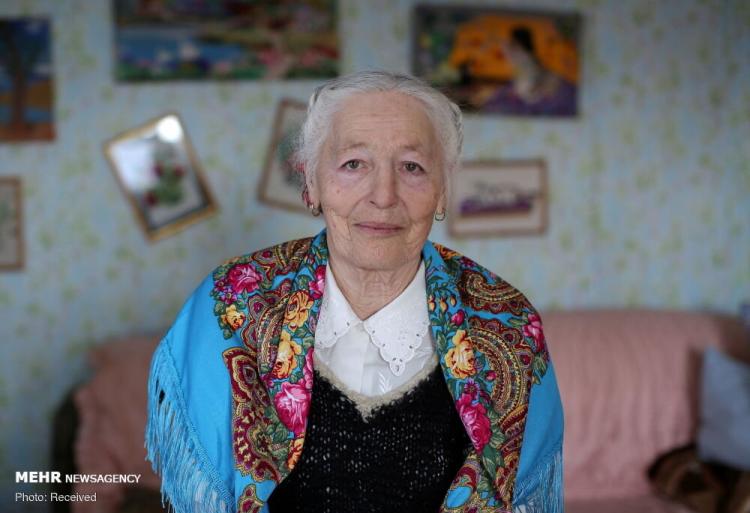 تصاویر زندگی پیرزن ۷۹ ساله در سرمای منفی ۴۰ درجه سیبری,عکس های زندگی یک پیرزن در سیبری,تصاویر زندگی پیرزنی در سیبری
