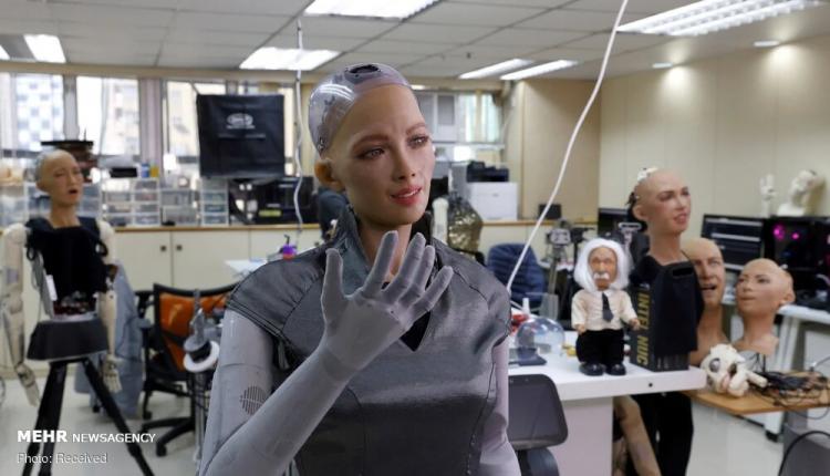 تصاویر شروع تولید انبوه ربات‌های انسان‌نمای سوفیا,عکس های تولید ربات سوفیا,تصاویر ربات‌های انسان‌نمای سوفیا