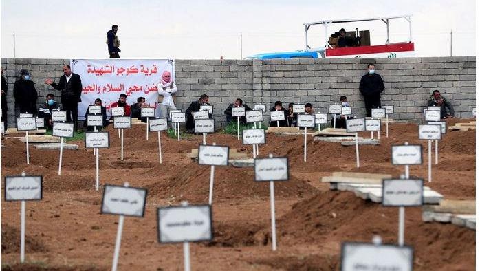 تصاویر تشییع جنازه مردان ایزدی,تصاویر تشییع جنازه ۱۰۴ ایزدی کشته شده به دست داعش,عکس های مردم ایزدی