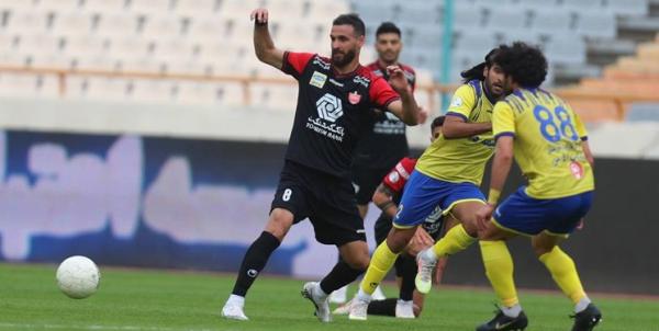 دیدار تیمهای فوتبال پرسپولیس و نفت مسجد سلیمان دیدار تیمهای فوتبال پرسپولیس و نفت مسجد سلیمان,هفته هجدهم رقابتهای لیگ برتر
