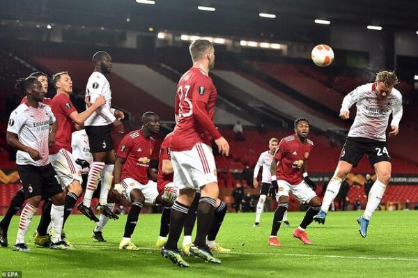 مرحله یک هشتم نهایی لیگ اروپا,دیدار تاتنهام و دیناموزاگرب