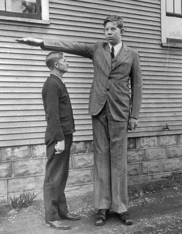 بلند قدترین مرد جهان,عکس های مرد قد بلند جهان