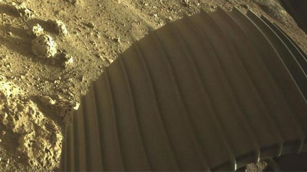تصویری از لحظه فرود مریخ نورد پشتکارناسا,عکس های رنگی از مریخ