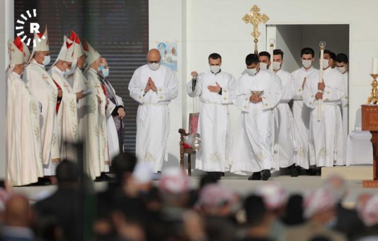 تصاویر مراسم عشای ربانی با حضور پاپ در اربیل,عکس های پاپ فرانسیس در اربیل,تصاویر مراسم عشای ربانی در اربیل عراق