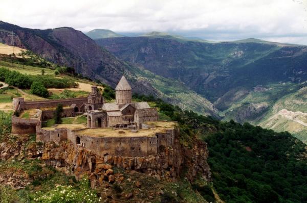 ارمنستان با مردمانی دوستدار ایرانیان