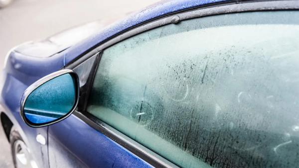 بخار گرفتگی شیشه ماشین در زمستان,علت اصلی بخار گرفتکی شیشه ماشین