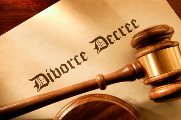 حق طلاق,شرایط دادن حق طلاق به زن,حق طلاق زنان