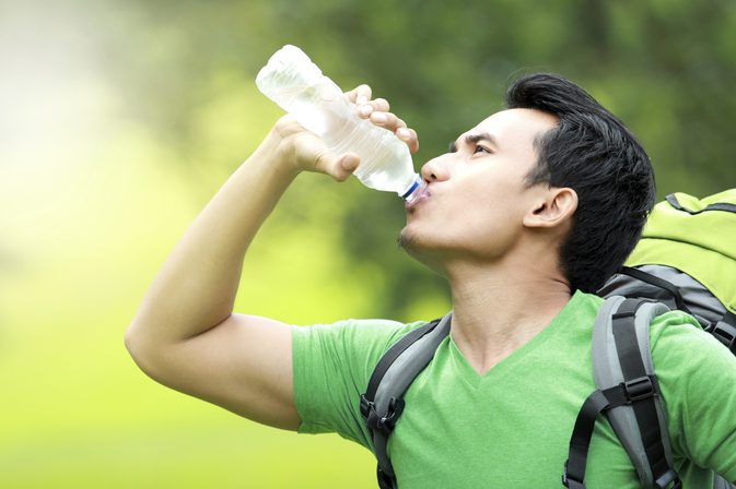لاغری با نوشیدن آب,نوشیدن آب کافی,کاهش وزن