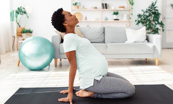 تمرینات ورزشی مهم و ساده برای تقویت عضلات کمر و کشاله در دوران بارداری