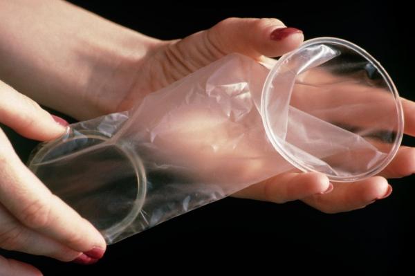 استفاده از کاندوم زنانه,کاندوم زنانه,معایب کاندوم زنانه