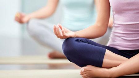 آموزش حرکات یوگا برای درمان سر درد,درمان سر درد با یوگا,حرکات موثر یوگا در درمان سردرد,تمرینات یوگا,تاثیر تمرینات یوگا در درمان سردرد