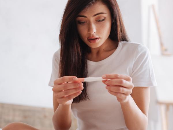 آزمایش خون برای حاملگی,ازمایش بارداری خانگی,انواع تست بارداری در خانه