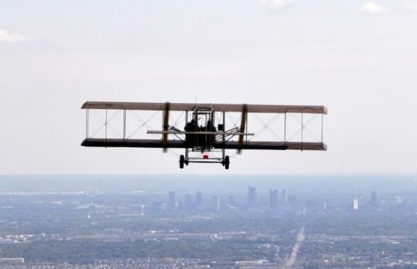 اختراع هواپیما,تاریخچه اختراع هواپیما,اختراع هواپیما توسط برادران رایت