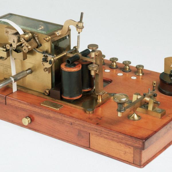اختراع تلگراف,اولین مخترع تلگراف,تاریخچه تلگراف در ایران