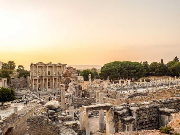 تاریخچه شهر ازمیر,مکان های دیدنی ازمیر ترکیه,مکان های دیدنی اطراف ازمیر