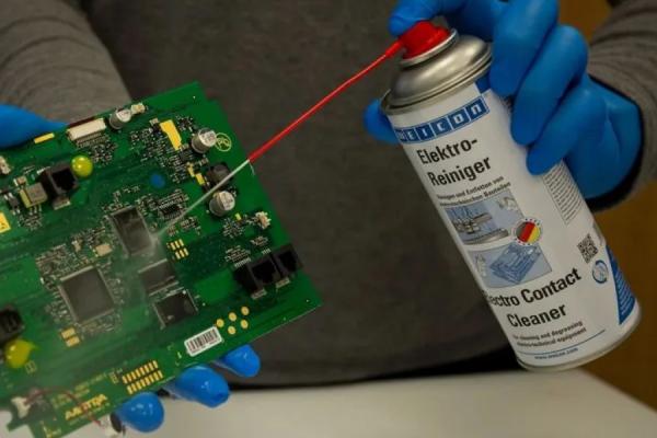 نگهداری از قطعات الکترونیکی نگهداری از قطعات الکترونیکی