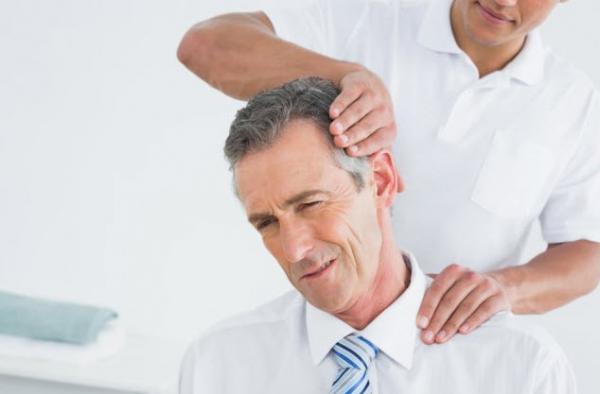 لیزر درمانی برای درد گردن,درد گردن و شانه,تشخیص درد گردن,روشهای درمان درد گردن