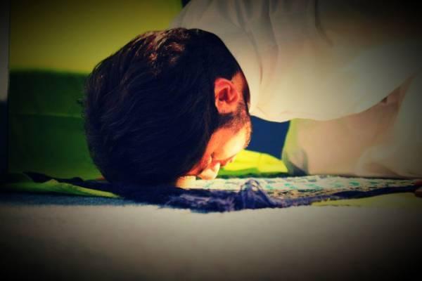 زمان خواندن نماز شب,نماز تهجد,اهمیت نماز تهجد