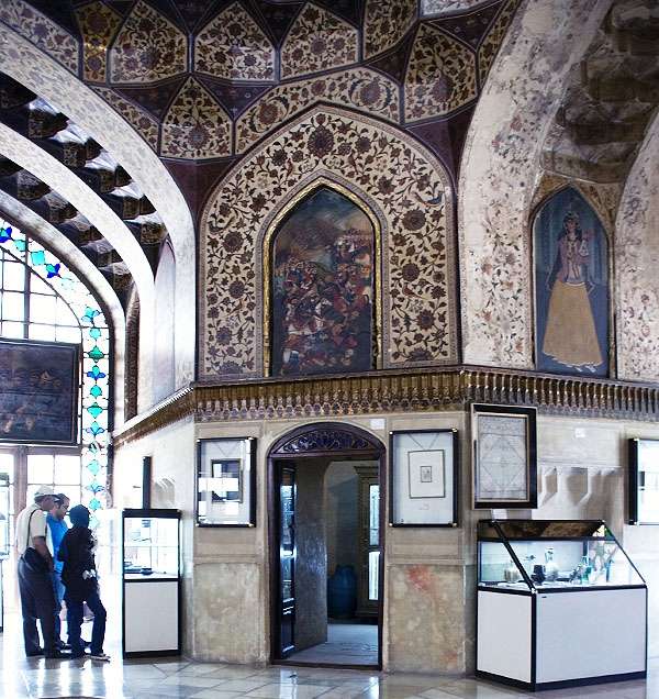 آدرس موزه پارس,باغ موزه پارس,موزه پارس شیراز ساعات بازدید