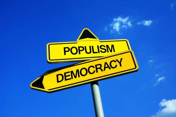 معنی کلمه پوپولیسم,پوپولیسم چیست,پوپولیسم