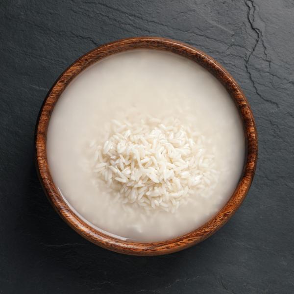 روش استفاده از آب برنج برای پوست و مو