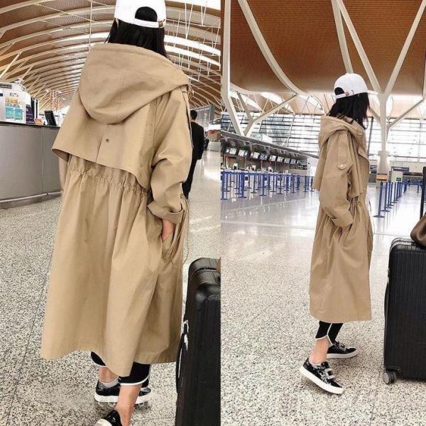 Girls sportswear for the airport