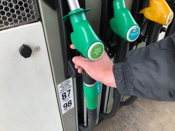 روش های تشخیص بنزین سوپر و معمولی,بنزین سوپر چیست,بنزین سوپر یا معمولی کدام بهتر است